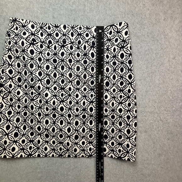 Talbots Womens Skirt Size 6 Navy Blue White Geometric Print A Line Lined - Picture 5 of 11